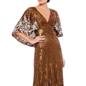 Macduggal sequined v neck floral embellished cape sleeve gown size 20